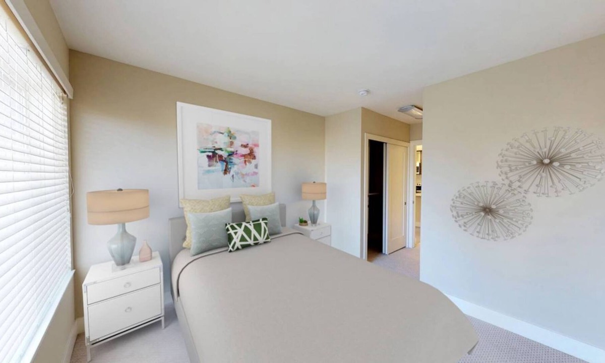 East San Mateo Condo | Exquisite 2BR Condo in San Mateo w Pool