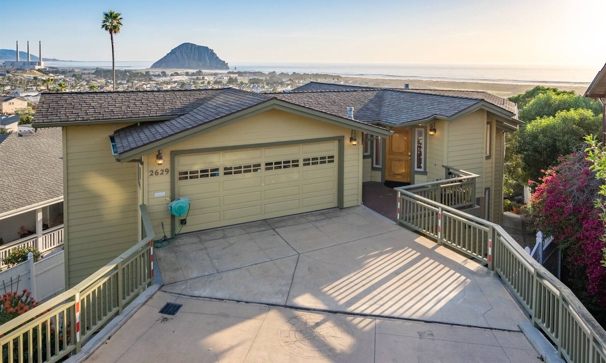 Morro Bay House | Extraordinary Views, Large Luxury Home Sleeps 10
