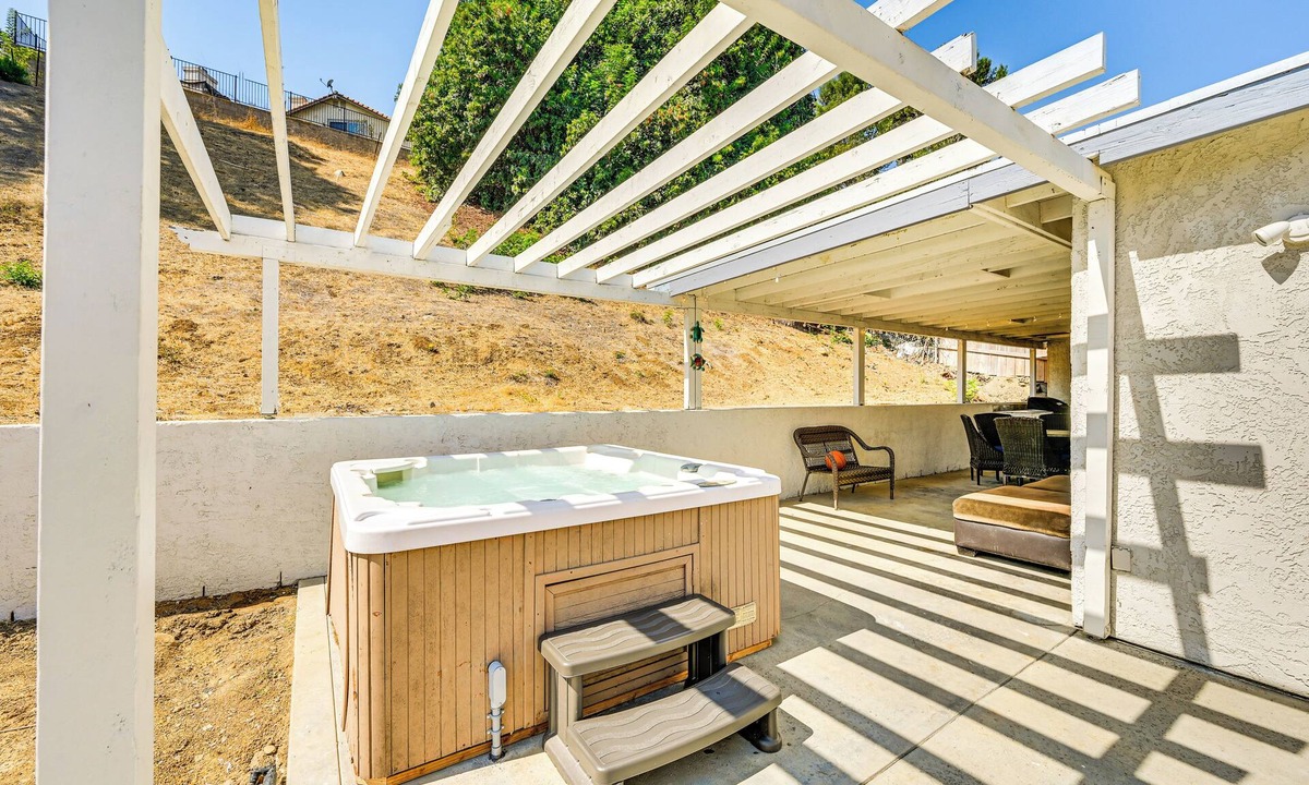 Spring Valley Cottage | Fireplace, Hot Tub, Patio & Bbq: San Diego Home