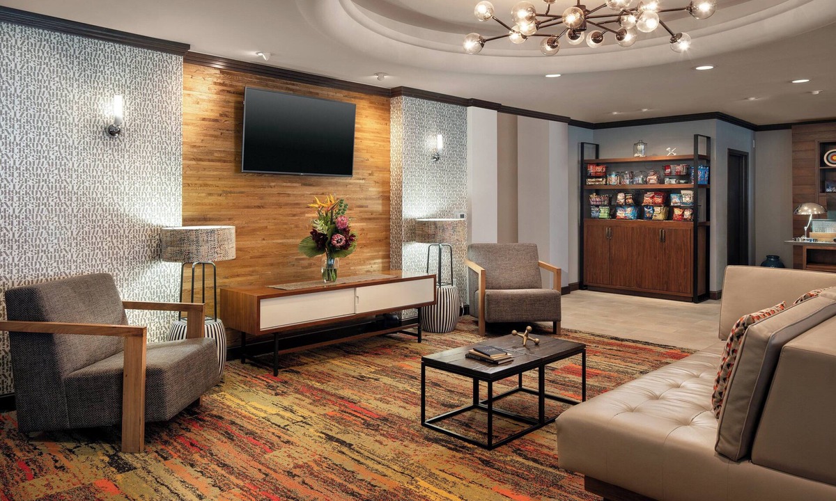 South San Francisco Hotel | Four Points by Sheraton Hotel & Suites San Francisco Airport