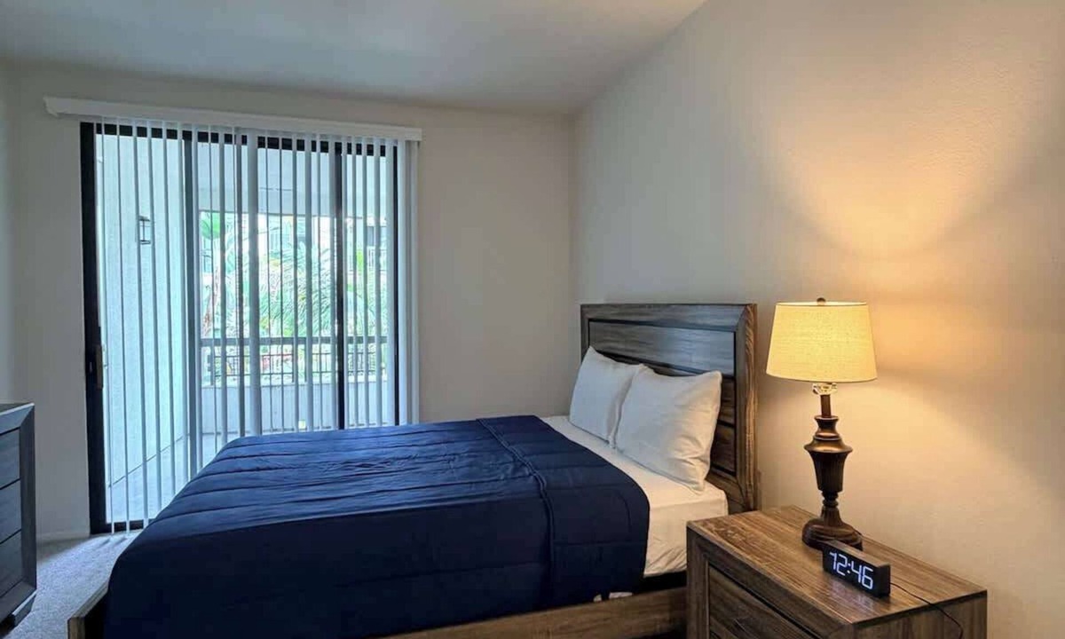 Mission Valley East Apartment | Fully Furnished 1BR in Misson Valley w/Parking