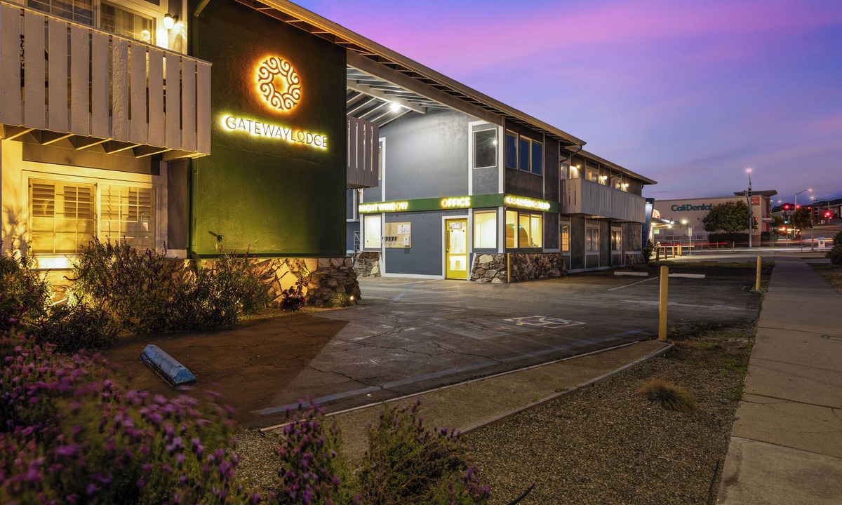 Seaside Hotel | Gateway Lodge