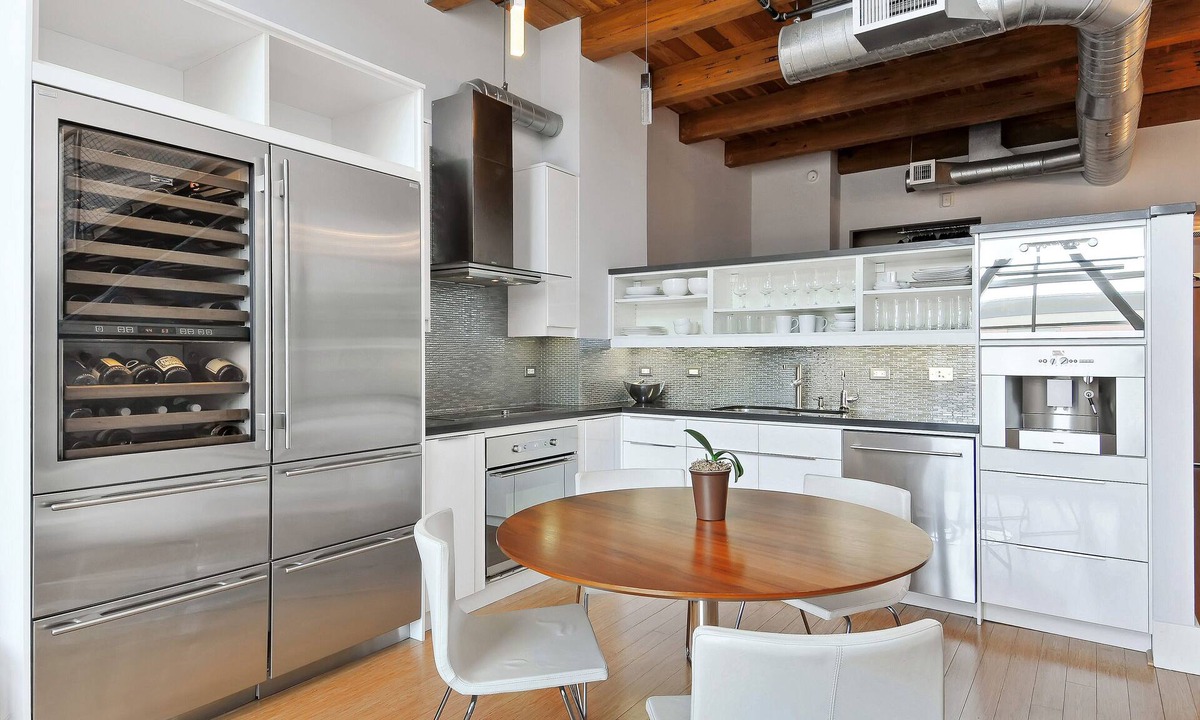 The Villas Condo | Gorgeous Top Floor Santana Row Loft