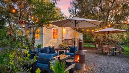 Glen Ellen House | Grapevine Cottage by AvantStay