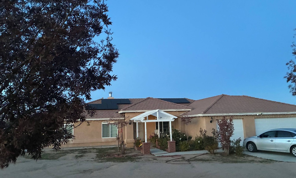 Hesperia Apartment | “Guest House with Private Jacuzzi & King Suite”