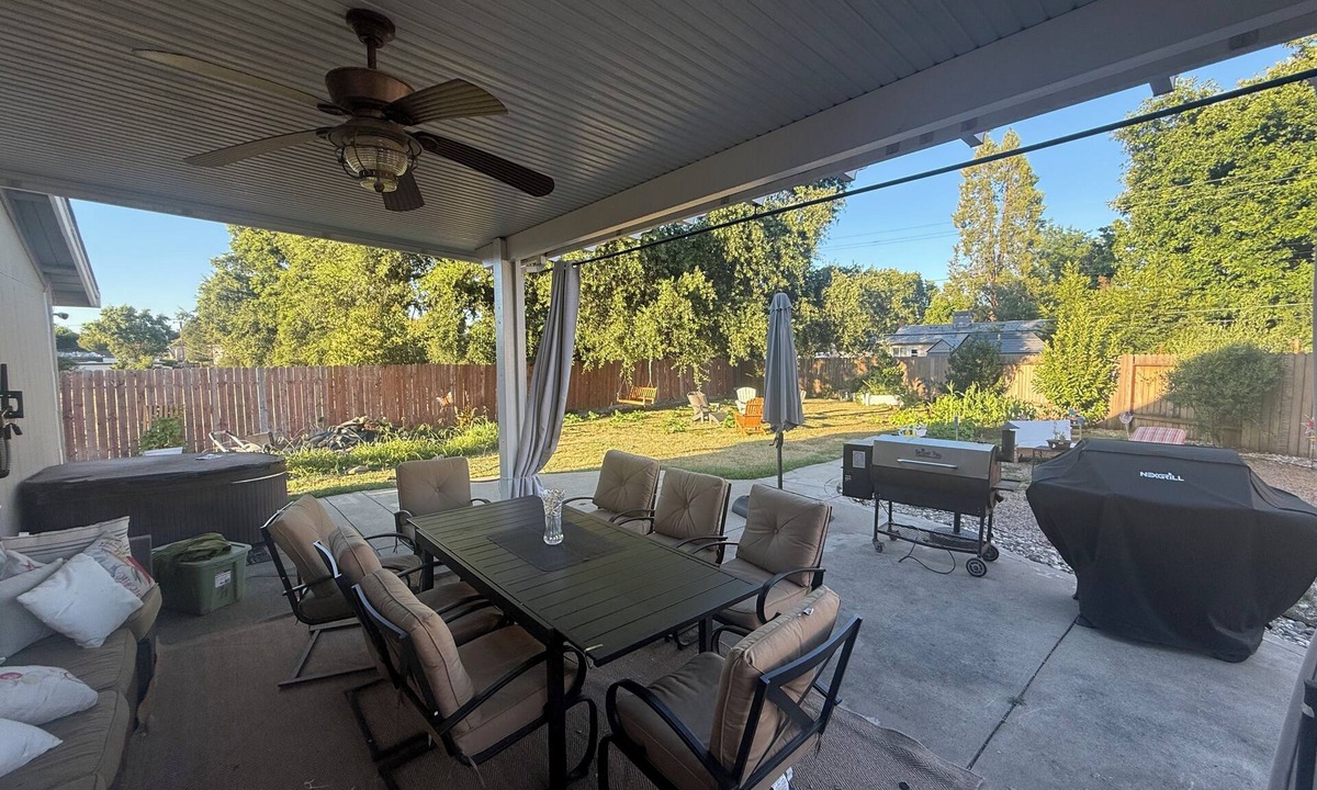 Citrus Heights House | Heavenly Hosting = Peaceful Cozy Quiet Safe + 3-bed, 2-bath house Citrus Heights