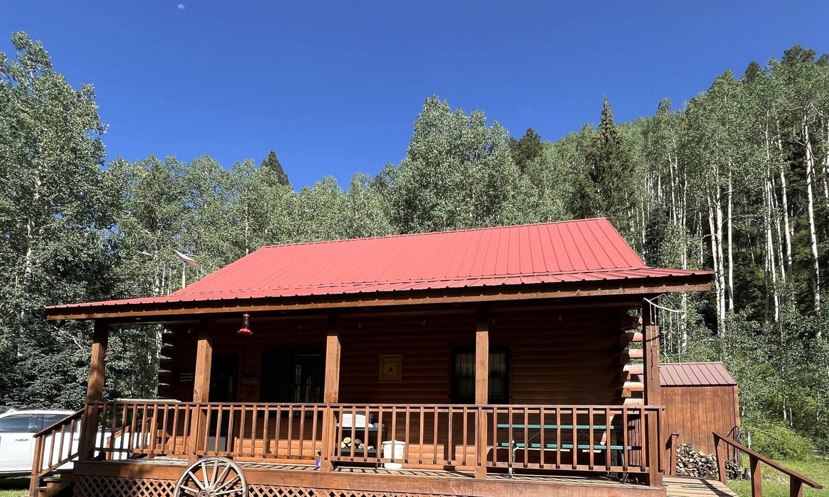 Mancos Cabin | Hill Hide Away Vacation Cabin