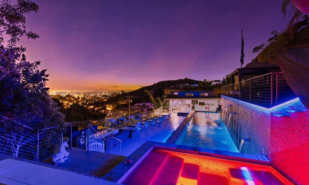 Hollywood Dell House | Hollywood’s Iconic 16,000sf Glass Mega-Mansion With 80ft pool, gym, & Epic Views