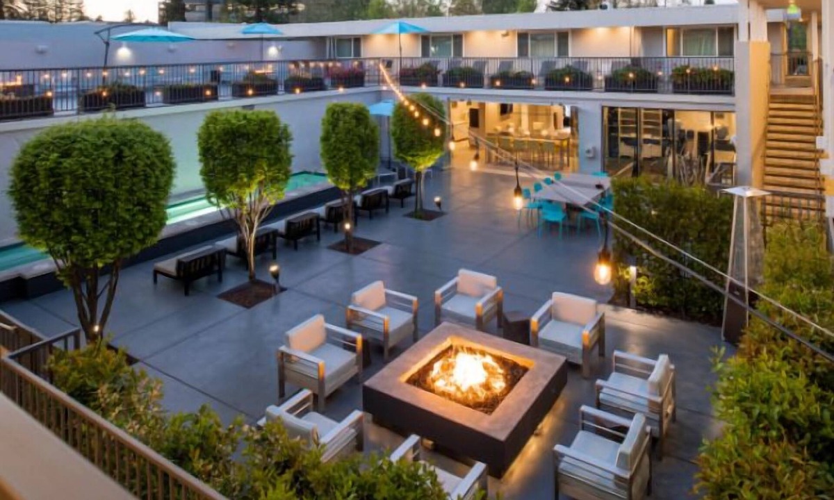 Downtown Hotel | Hotel Lucent