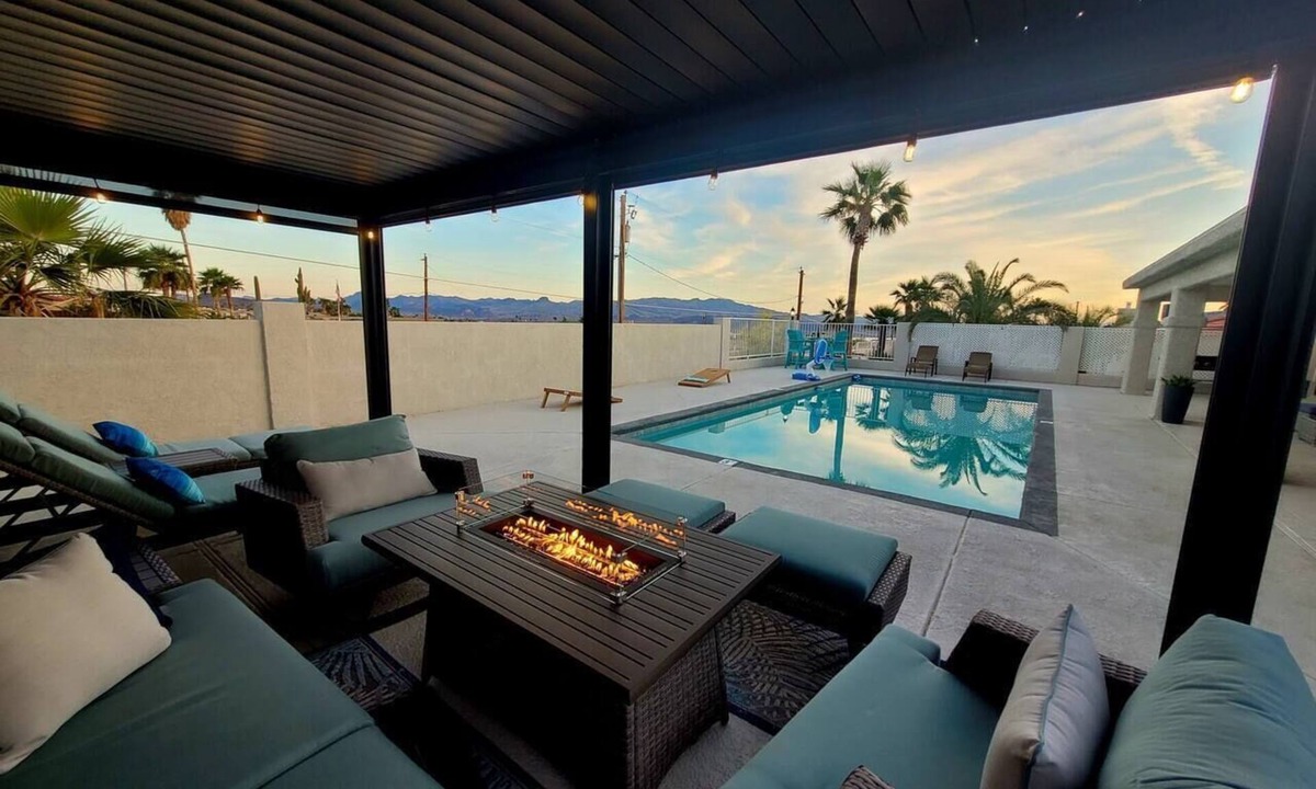 Lake Havasu City House | House · Pool · Hot Tub · Fire Table