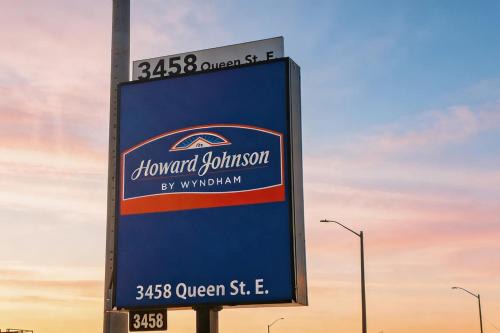 Airport Road Business Centre Hotel | Howard Johnson by Wyndham Brampton