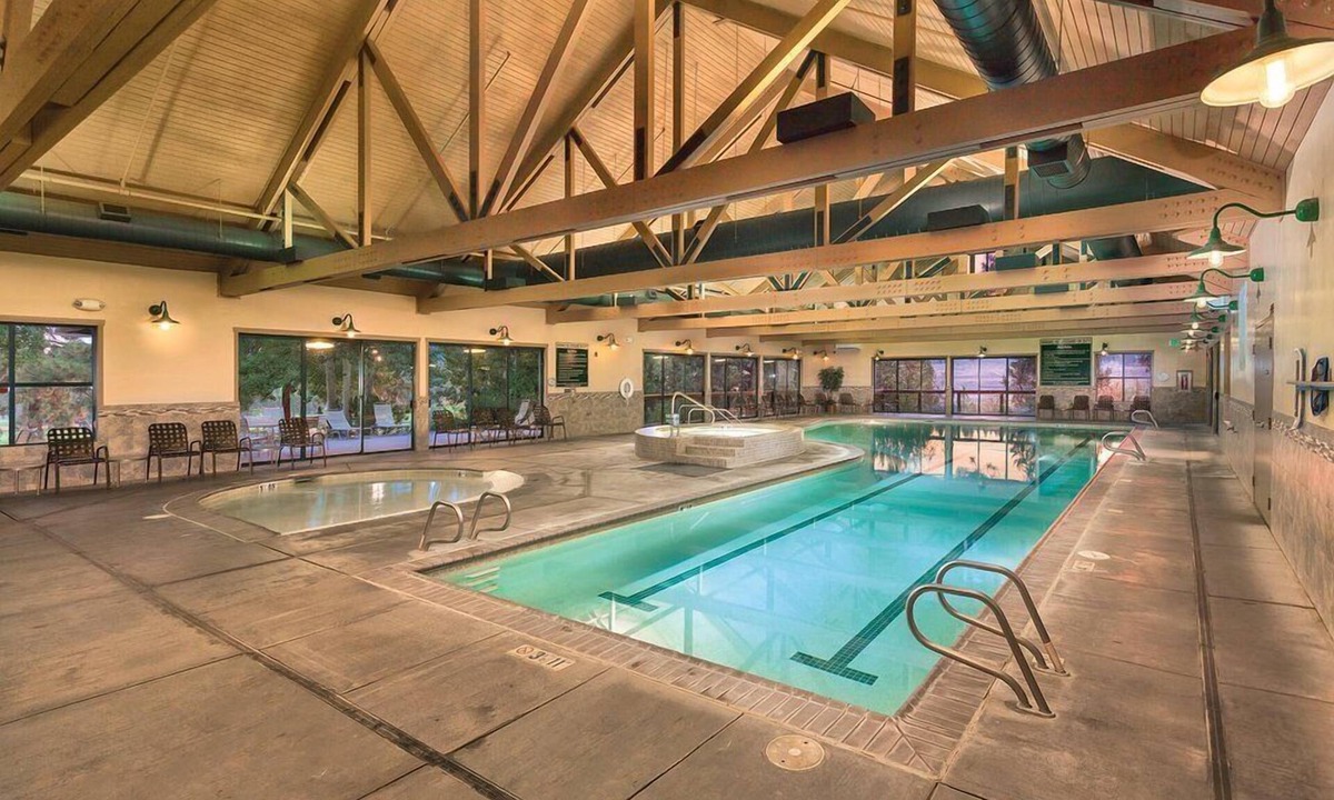 Klamath Falls Resort | Klamath Falls | Golf Retreat | Pool + Golf | 2BR