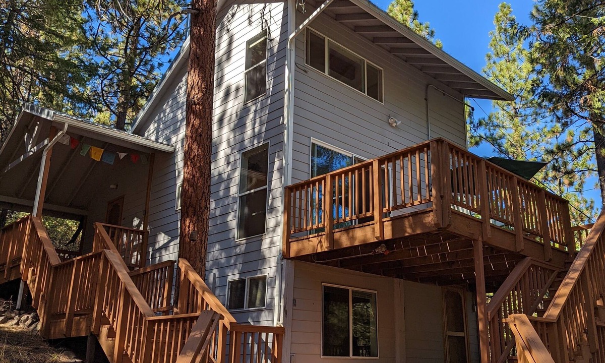 Weed Cottage | Kuan Yin Cottage at Healing Waters of Shasta