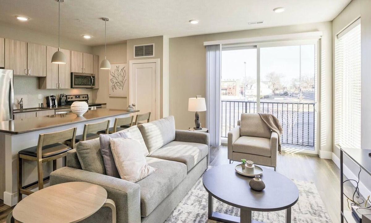 Coronado Apartment | Landing | Beautiful 2BD, Pool, Gym