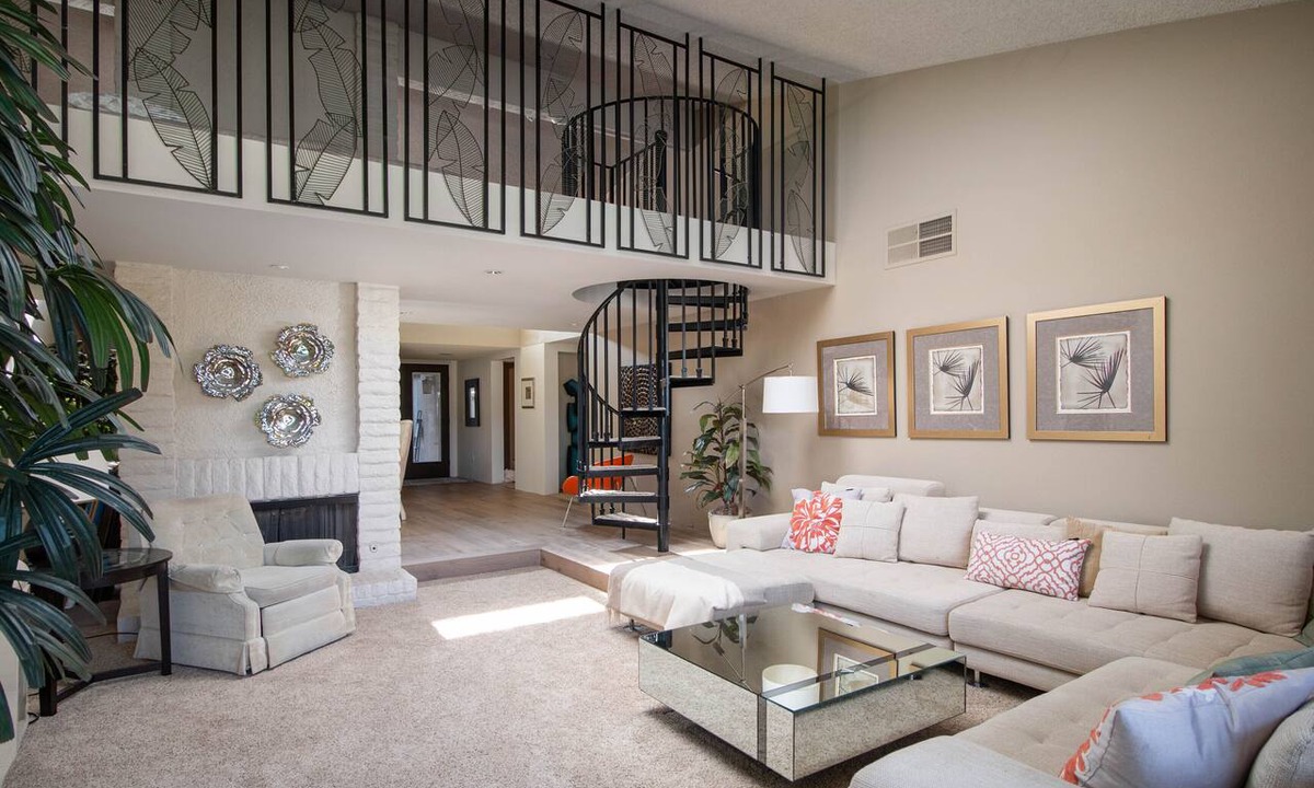 Rancho Mirage Condo | Large Palm Springs Condo | Very Close to Shopping and Restaurants