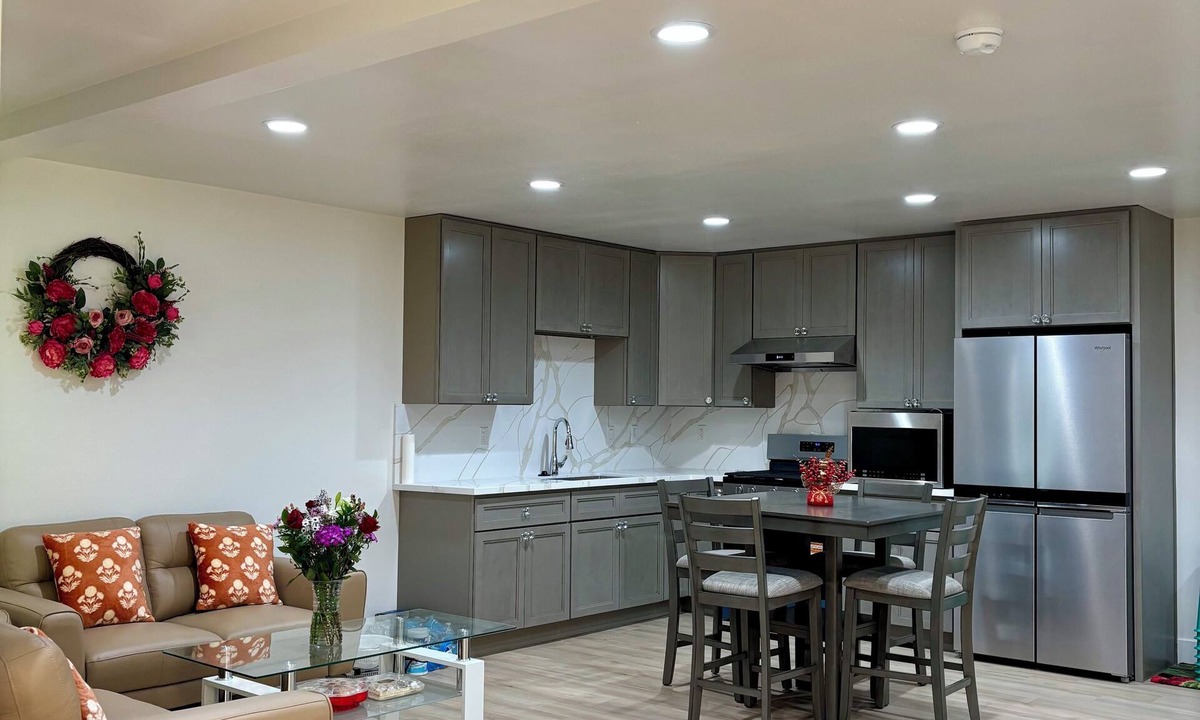 Huntington Beach House | Lovely 2-bedroom house with AC in charming Huntington Beach