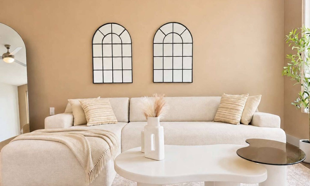 Lyon Street Apartment | Luxe Apartment 10 Min to Disneyland | Pool & Gym