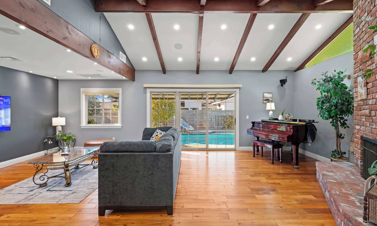 Glendora House | Luxury Estate With Sparkling Pool & Elegant Amenities