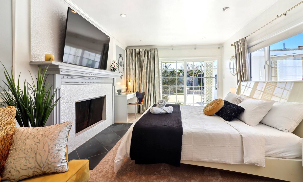 Hawthorne House | Luxury Home - 7mins LAX/Beach, 405/SoFi nearby