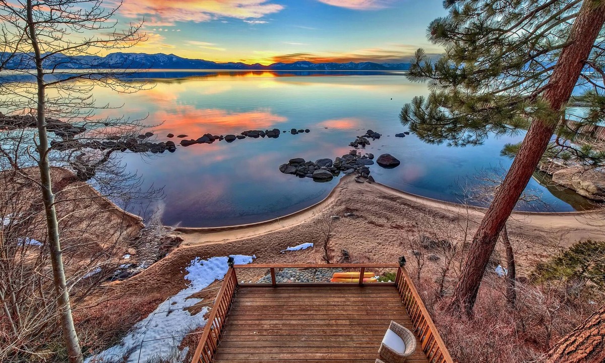 Glenbrook Villa | Lx20 lake tahoe private beach lakefront