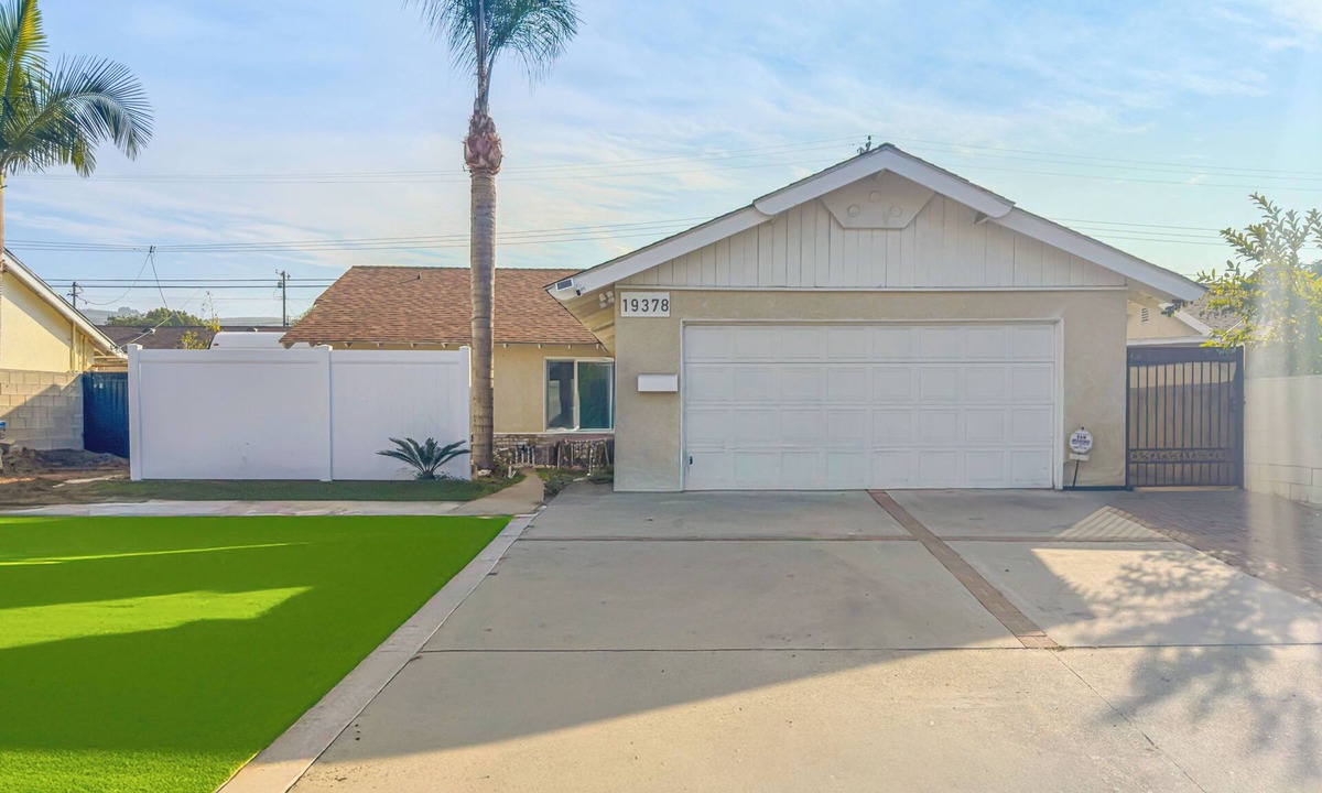 Rowland Heights House | Modern 4BR Family Home Fast WiFi & Free Parking