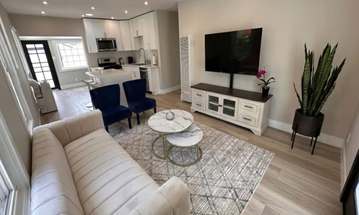 La Jolla Mesa House | Modern La Jolla Beach House