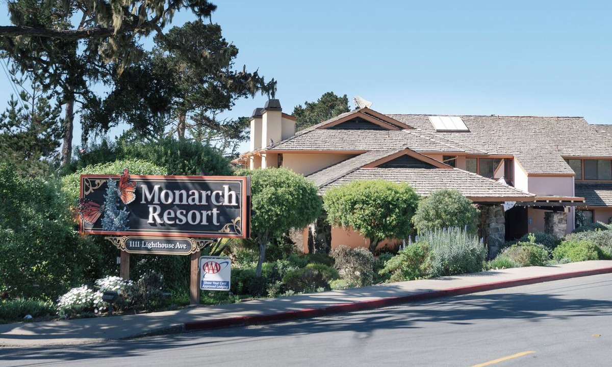 Pacific Grove Hotel | Monarch Resort