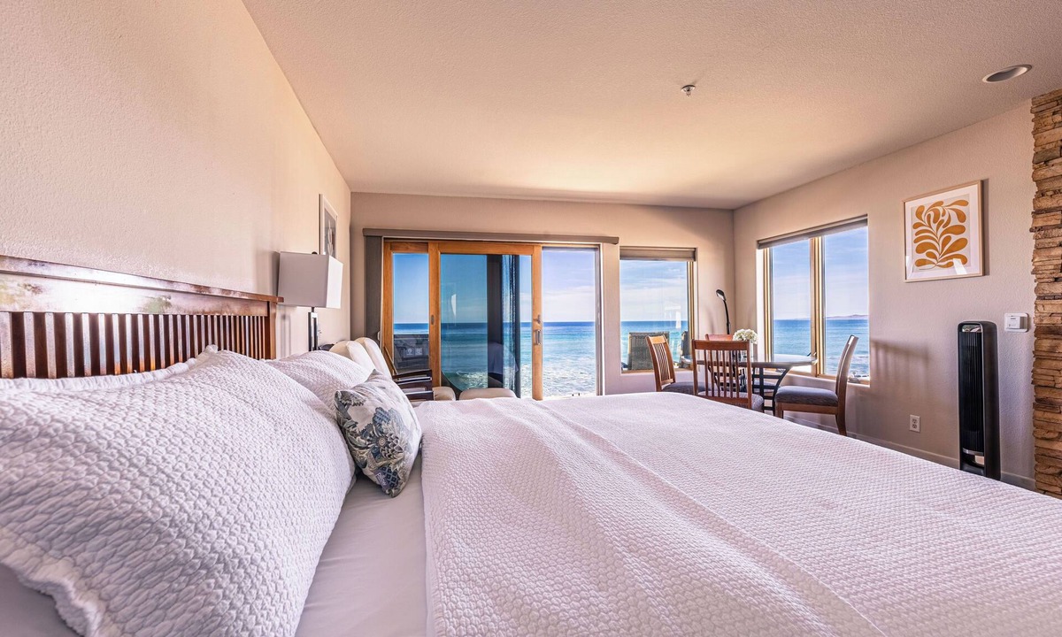 San Simeon Hotel | Moonstone Landing