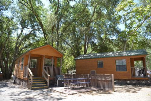 Morgan Hill Resort | Morgan Hill Camping Resort Cabin 2