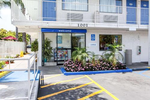 Rosemead Hotel | Motel 6-Rosemead, CA - Los Angeles