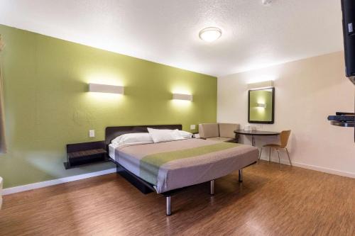 San Rafael Hotel | Motel 6 San Rafael, CA