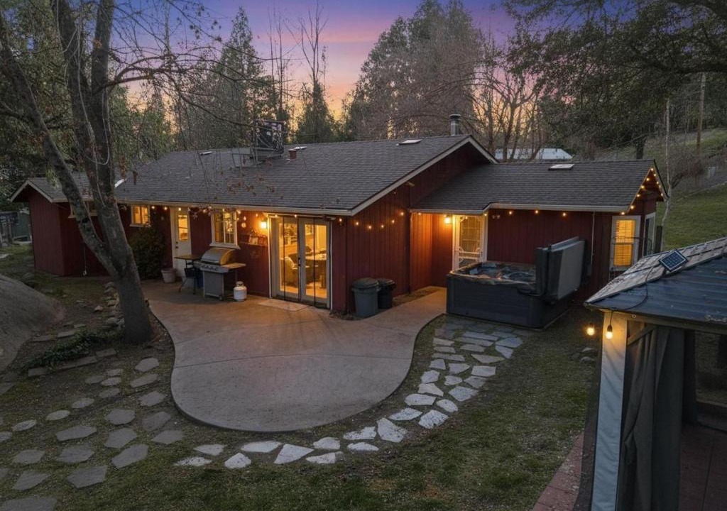 Mariposa House | Mountain House
