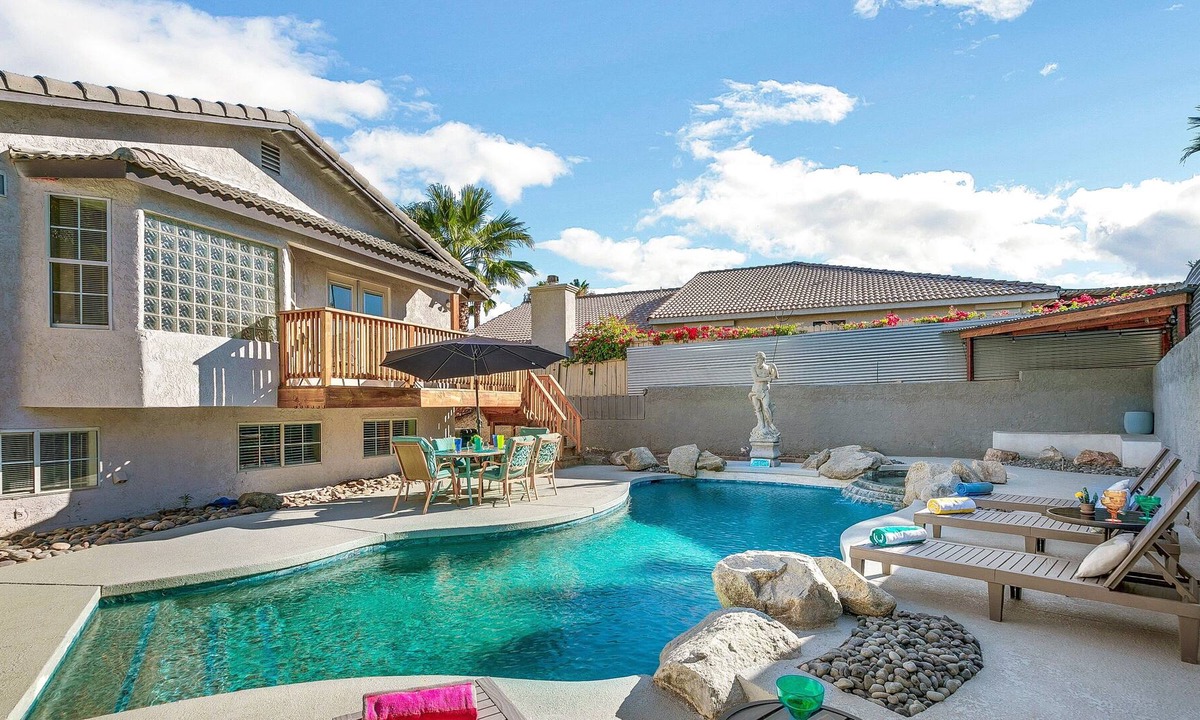 Bermuda Dunes House | Neptune: Pool, Spa, Putting Green, Pool Table!