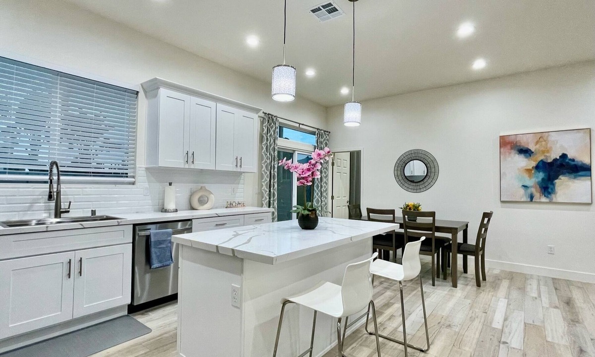 North Tustin House | New Built#3BR#Private Home🏠 near Disneyland, Irvine, Convention & Beaches!