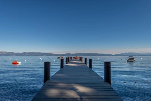 Sunnyside House | New Tahoe Park for 10 Hot-Tub Private HOA Beach EV