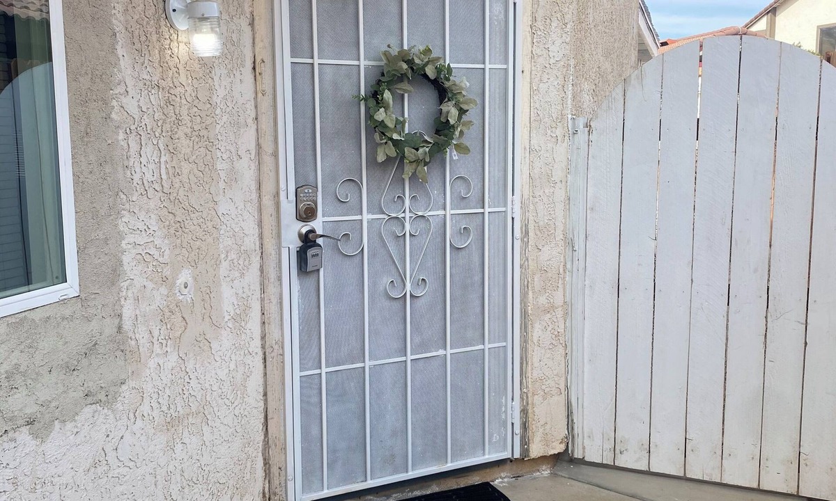 Moreno Valley House | Newly updated, upgraded, and fully furnish beautiful home.