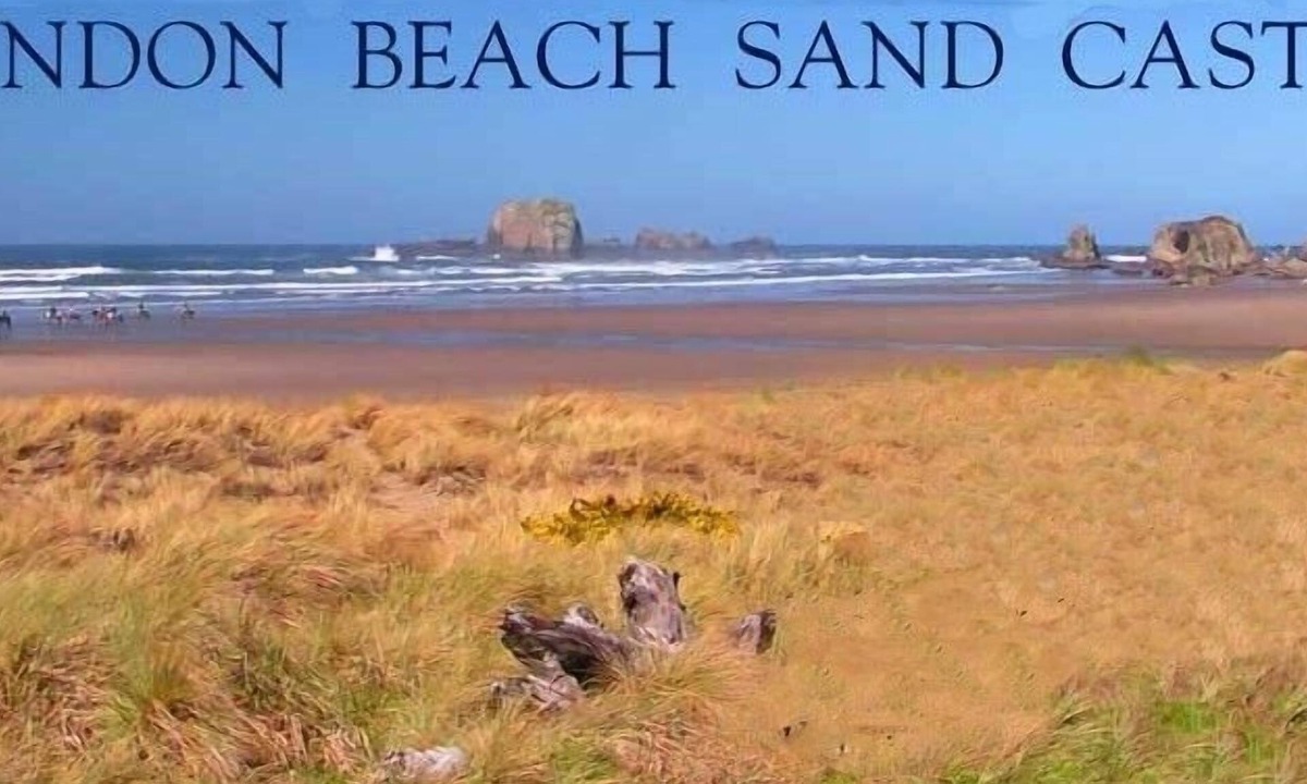 Bandon House | Ocean Front ON the Beach - Spectacular Views! 14 Minutes to Bandon Dunes Golf!