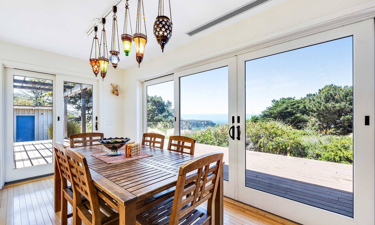 Gualala House | Ocean View Home with Private Hot Tub, Deck & Fireplace - Walk to Cooks Beach