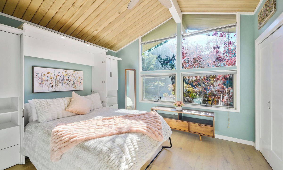 Marin City House | OCEAN VIEW RETREAT NEAR DOWNTOWN SAUSALITO