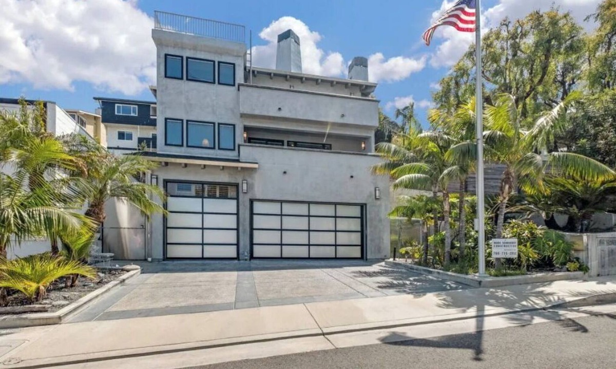 San Clemente House | Ocean view Surf Ghetto custom home