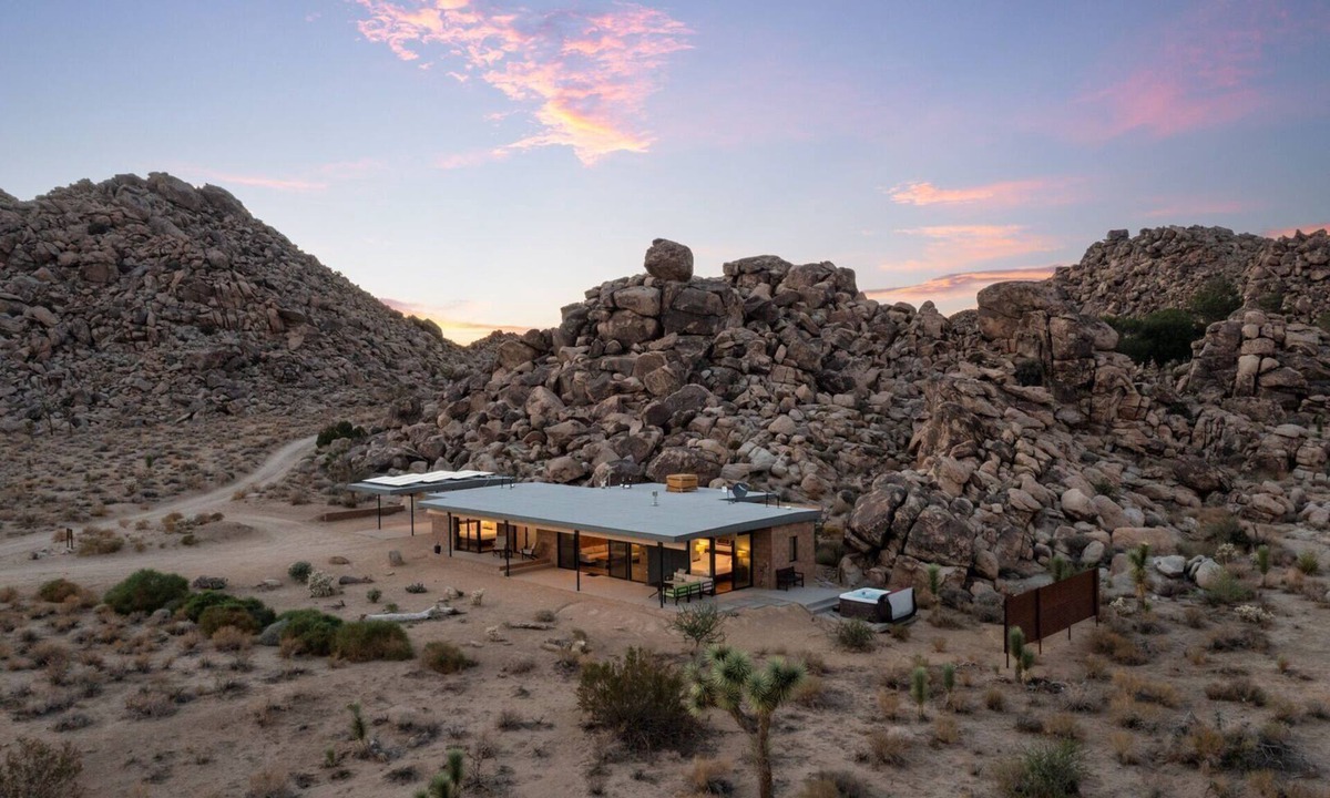 Joshua Tree House | On the Rocks by Fieldtrip | 2 Min to Park Entrance