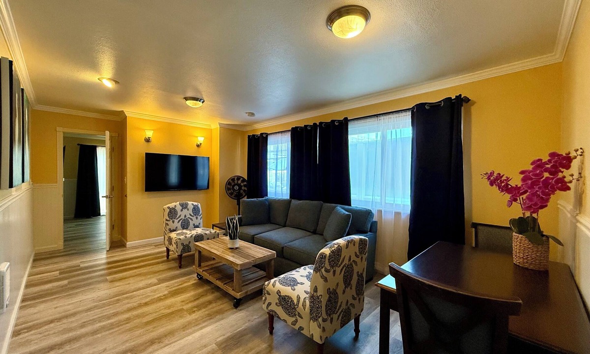 Downtown Monterey Cabin | One Bedroom Suite With Kitchen and Living Room at Ocean-Side Property!