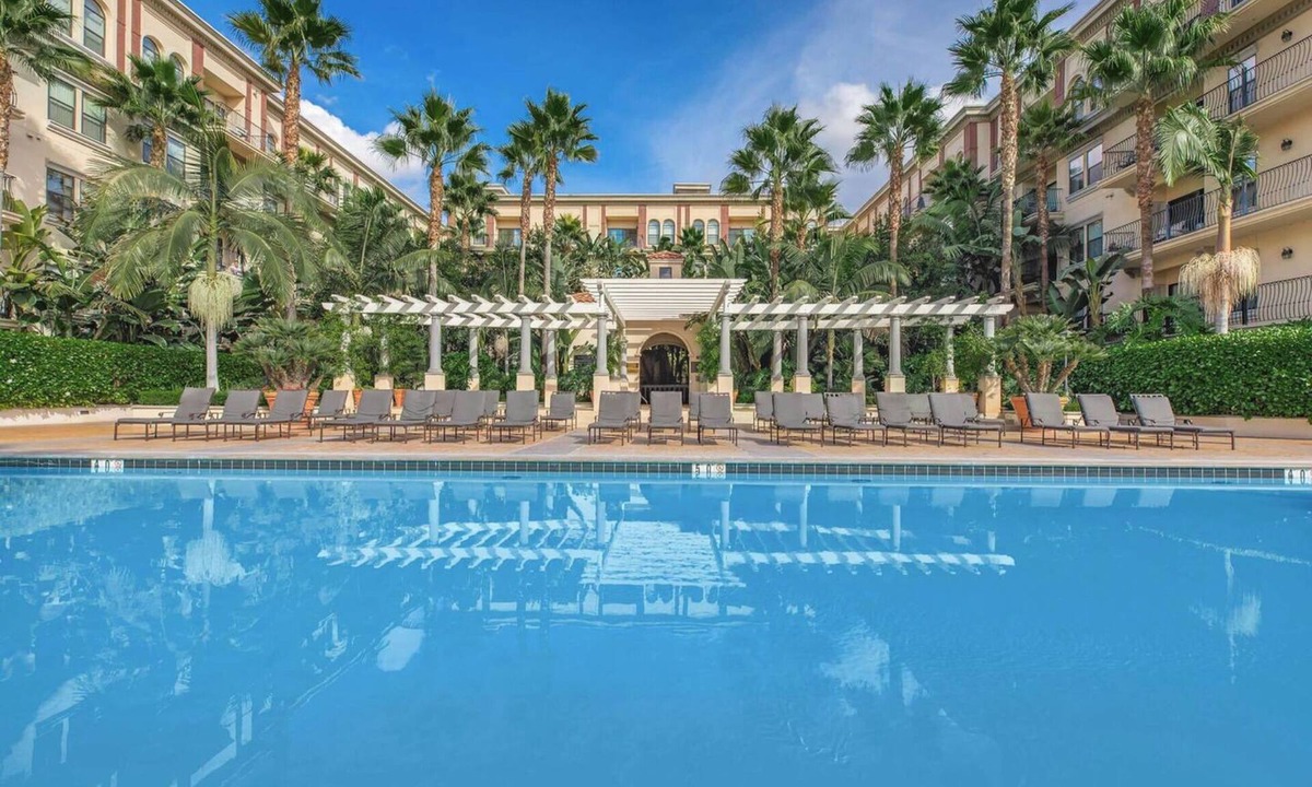 Downtown Los Angeles Apartment | Orsini Luxury Retreat: 2BR/2BA