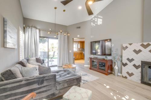 Palm Desert House | Palm Desert Resort Home: Outdoor Dining w/Views