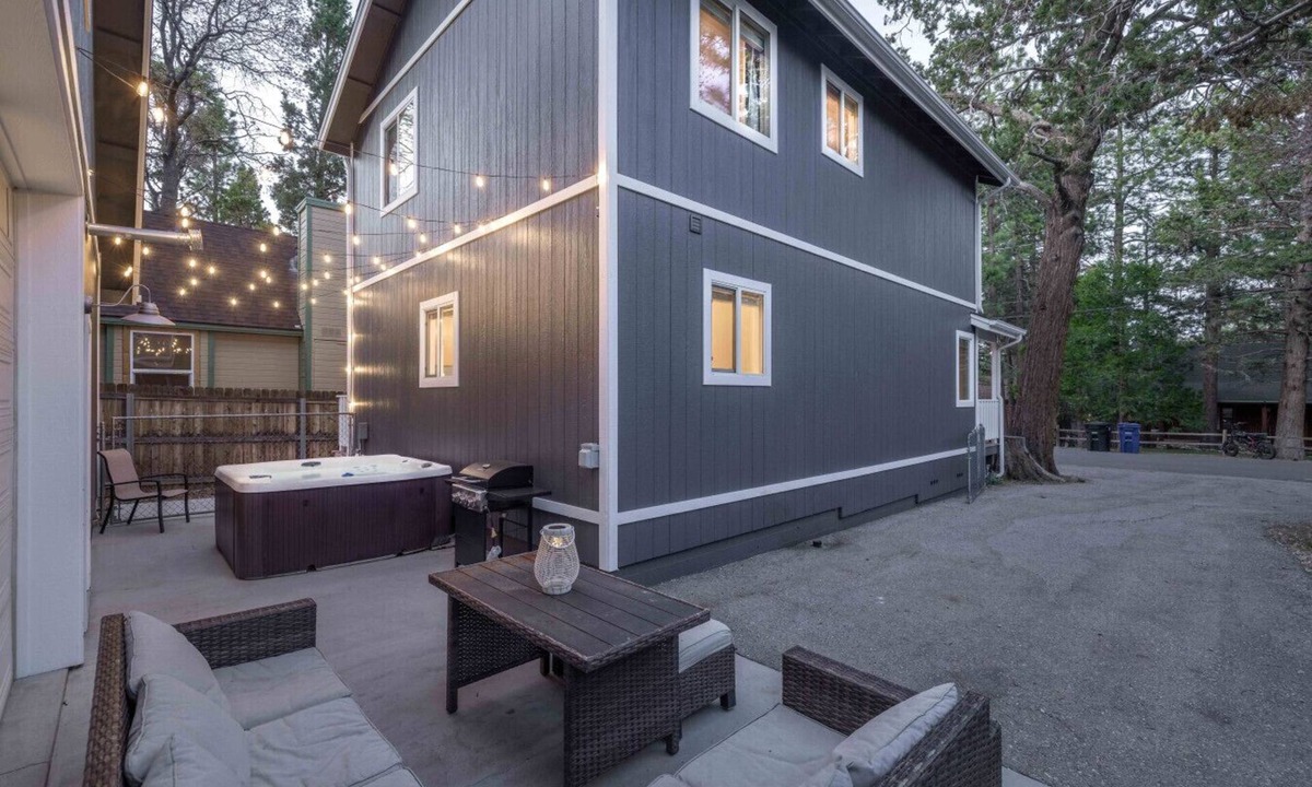 Sugarloaf Cabin | Peak Pursuit | Jacuzzi, Game Room, Sauna, Cent AC!