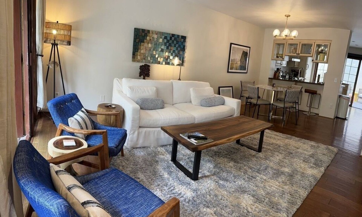 La Jolla Village House | Perfect Location 2-bedroom townhome in beautiful La Jolla
