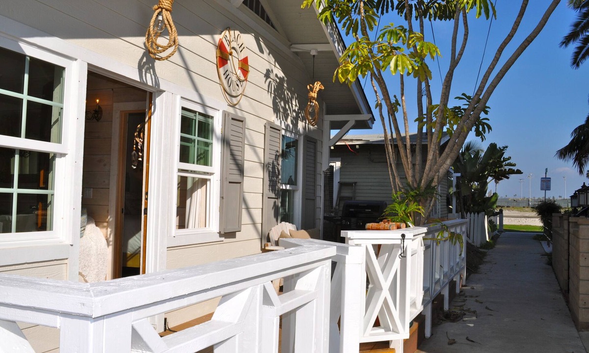 Mission Beach Cottage | Perfection! Steps to the Sand w/AC + Garage!