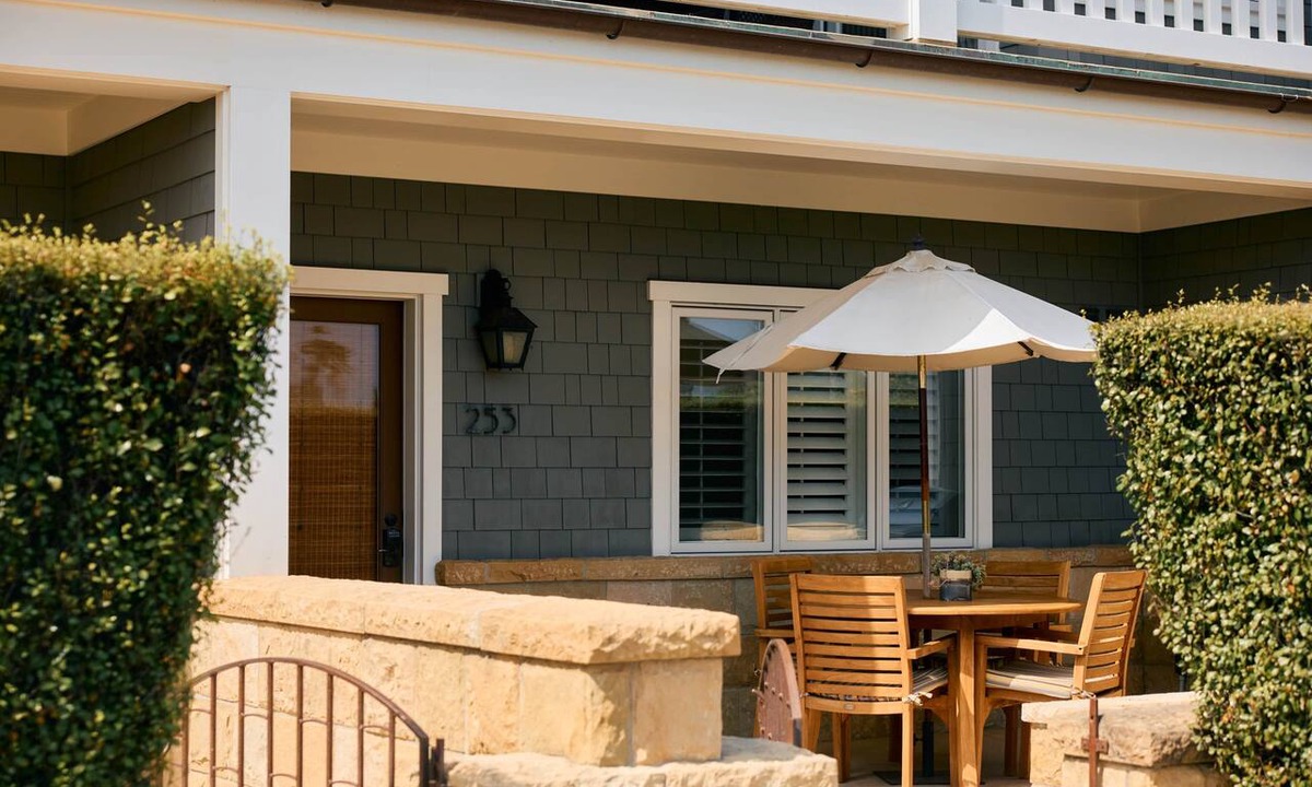 Carpinteria Apartment | Playa One Bedroom (253)