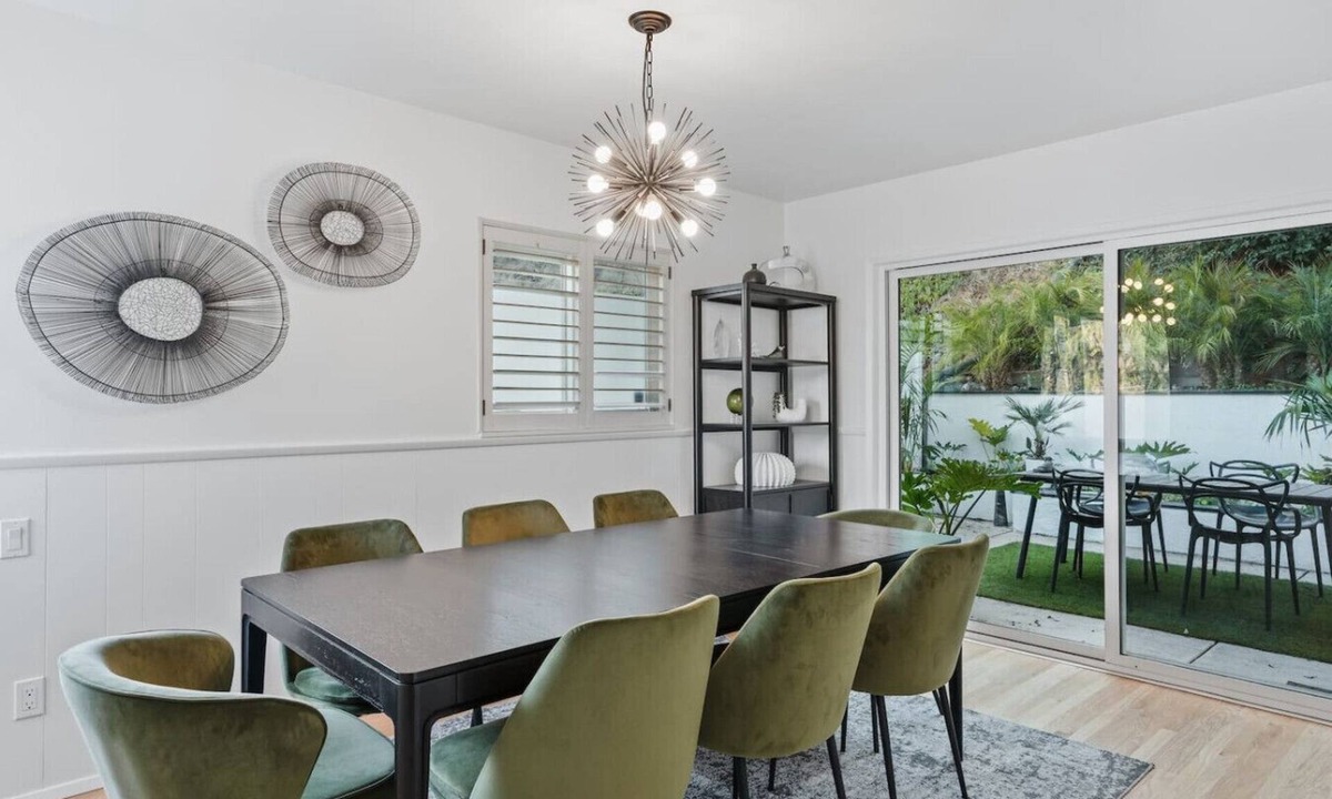 Point Loma House | Point Loma 4 Bedroom|Skyline Views + Family-Ready