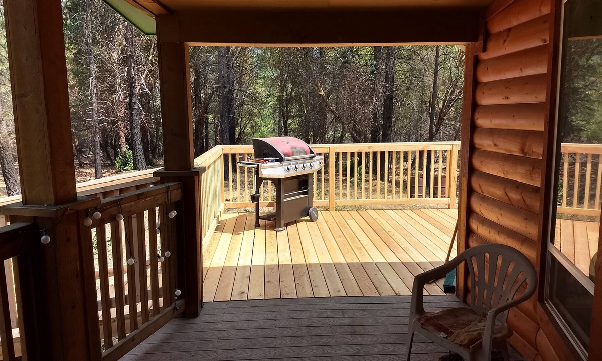 Junction City Cabin | Private Get-Away - Relax, Fish, Explore!
